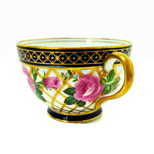 A stunning Aynsley cup saucer plate pattern A3154
