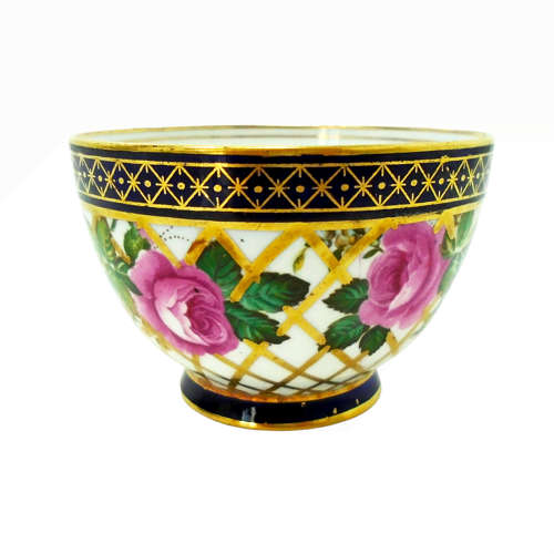 A stunning Aynsley cup saucer plate pattern A3154