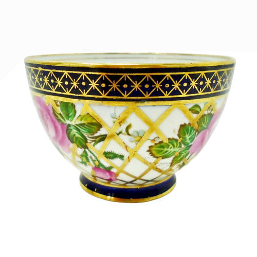 A stunning Aynsley cup saucer plate pattern A3154