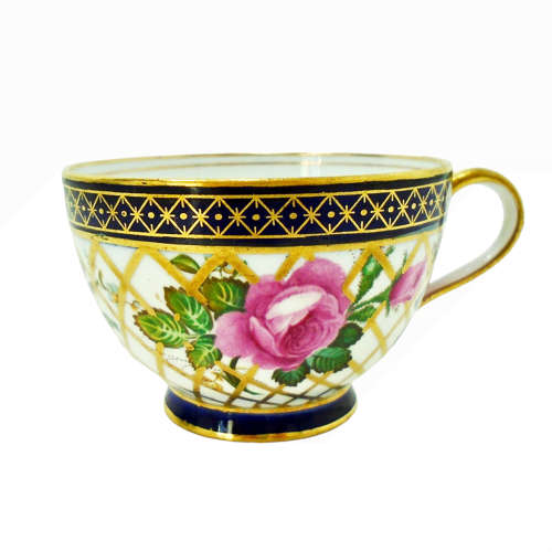 A stunning Aynsley cup saucer plate pattern A3154