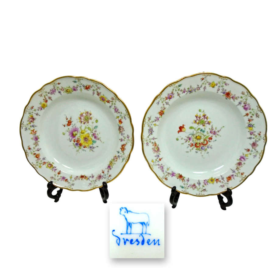 Ambrosius Lamm Dresden - A Pair of Plates