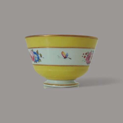 Flight Barr & Barr Yellow Ground Tea Cup & Saucer