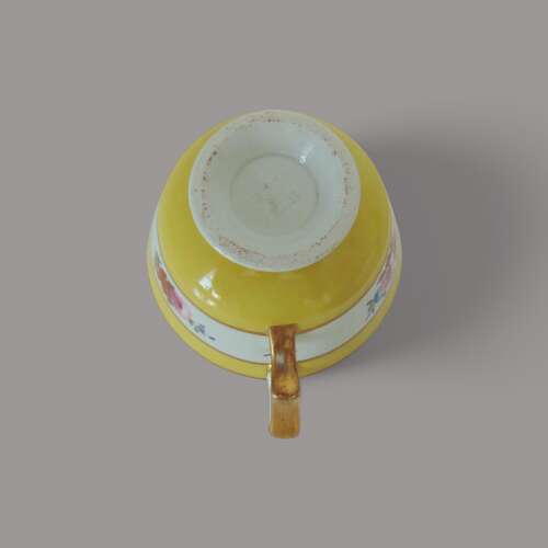 Flight Barr & Barr Yellow Ground Tea Cup & Saucer