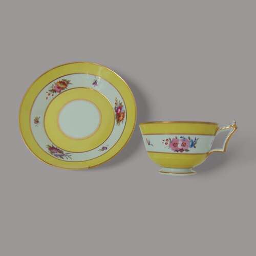 Flight Barr & Barr Yellow Ground Tea Cup & Saucer