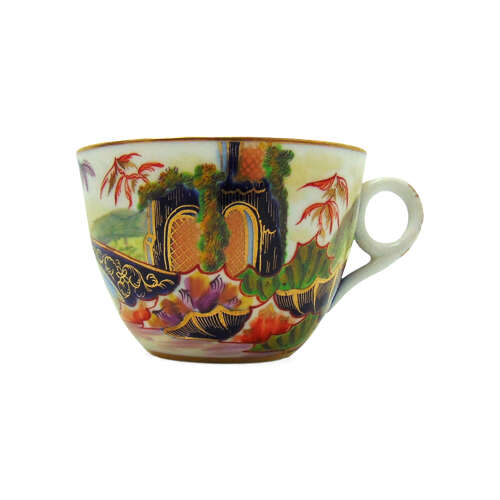 Minton - A fine Chinoiserie figure on a bridge trio with Pattern 816