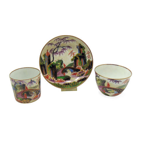 Minton - A fine Chinoiserie figure on a bridge trio with Pattern 816